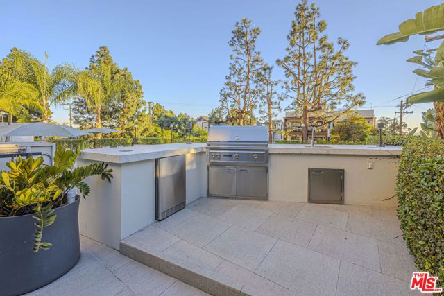 8787 Shoreham Drive, West Hollywood CA: https://media.crmls.org/mediaz/a54b51bf-3457-4355-91b1-610ccf3c622b.jpg