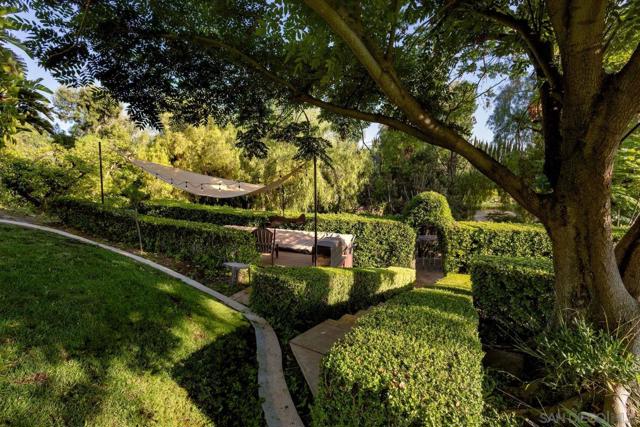 5553 Scenic View Dr, Yorba Linda CA: https://media.crmls.org/mediaz/a54b79b5-f87f-49cc-9488-03a6fb8c380b.jpg