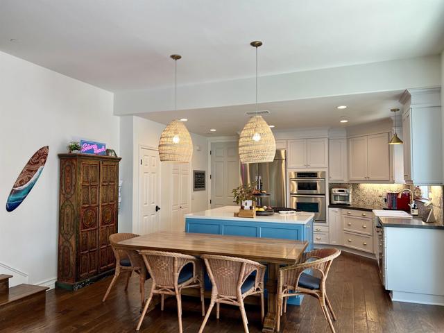 517 N Cedros, Solana Beach CA: https://media.crmls.org/mediaz/a54c6fa3-f8a2-48ae-a76e-9bf4f1e646b7.jpg