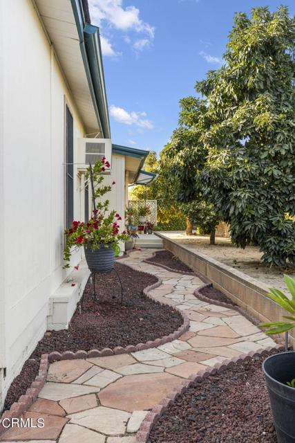 Detail Gallery Image 57 of 69 For 36 Poinsettia Gardens Dr, Ventura,  CA 93004 - 2 Beds | 2 Baths