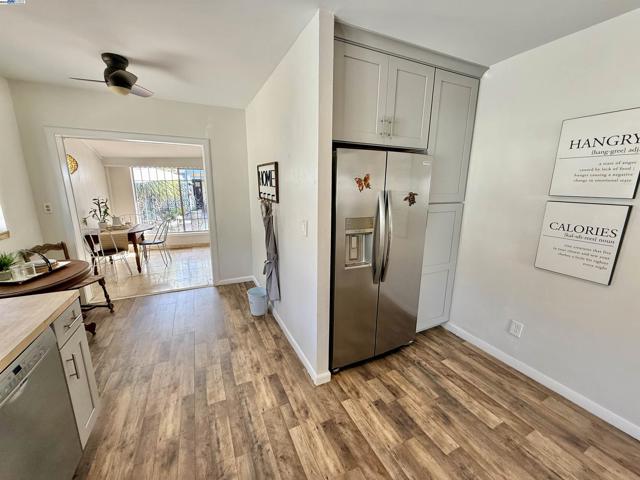 Image 18 of 57 For 574 Lewis Ave