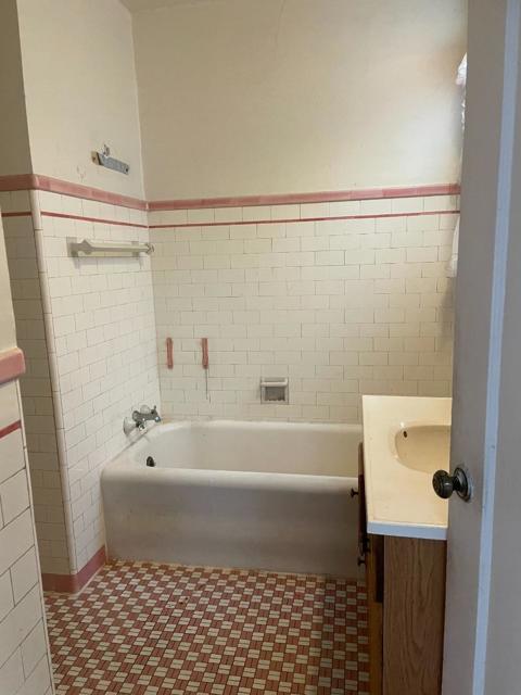 783 31st Avenue, San Francisco CA: https://media.crmls.org/mediaz/a54e0d4c-8cc4-4082-b1f7-dbddda7ac318.jpg