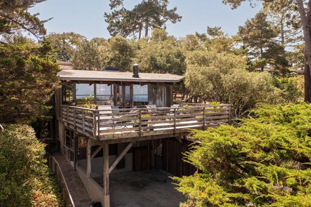 799 Parcel Street, Monterey CA: https://media.crmls.org/mediaz/a54e0dcb-e6e7-494b-97f3-afb97a69c9ea.jpg