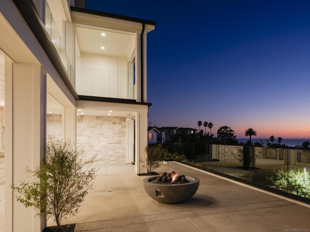 1185 Barcelona Dr - photo 12