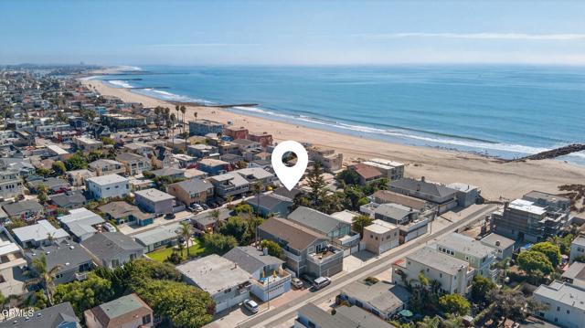1111 Dover Lane, Ventura CA: https://media.crmls.org/mediaz/a54e4c50-3e69-4635-bedb-3d1661d899aa.jpg