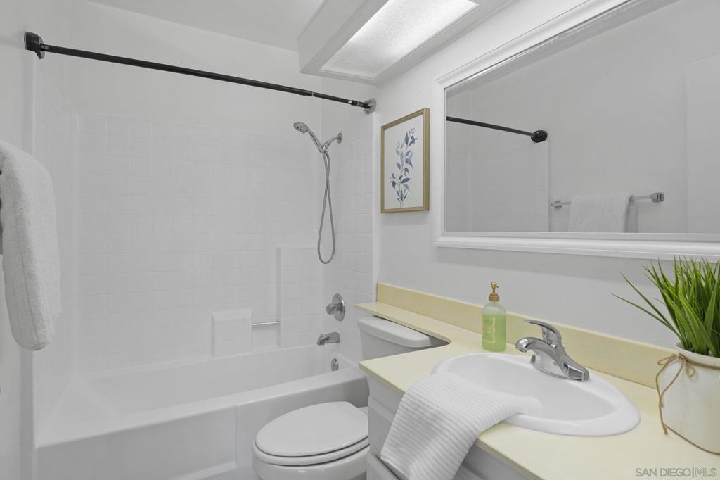 9409 Fairgrove Lane - photo 18