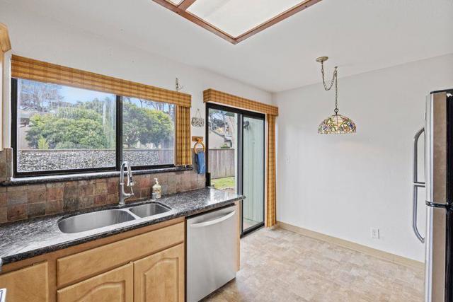 126 Cypress Lakes Court, Marina CA: https://media.crmls.org/mediaz/a54e9f83-3989-4530-8753-3209c3cd7f95.jpg