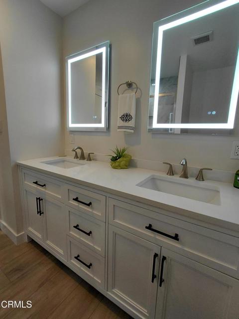 163 E Bowling Green, Port Hueneme CA: https://media.crmls.org/mediaz/a54eda0b-fad7-4659-916e-b24e1b69b431.jpg