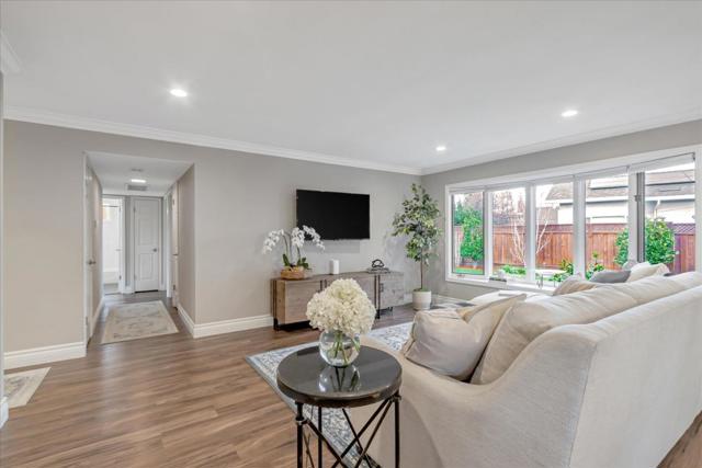 2560 La Mirada Drive, San Jose CA: https://media.crmls.org/mediaz/a54fa825-45b9-415d-9f16-050e83bfbd08.jpg