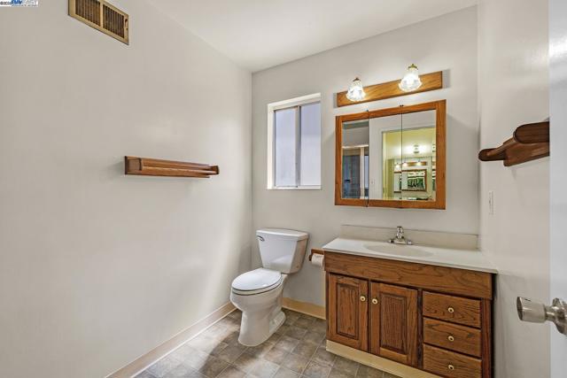 16651 Selby Dr, San Leandro CA: https://media.crmls.org/mediaz/a55058d5-0751-488a-9d72-f1dcea3007ec.jpg