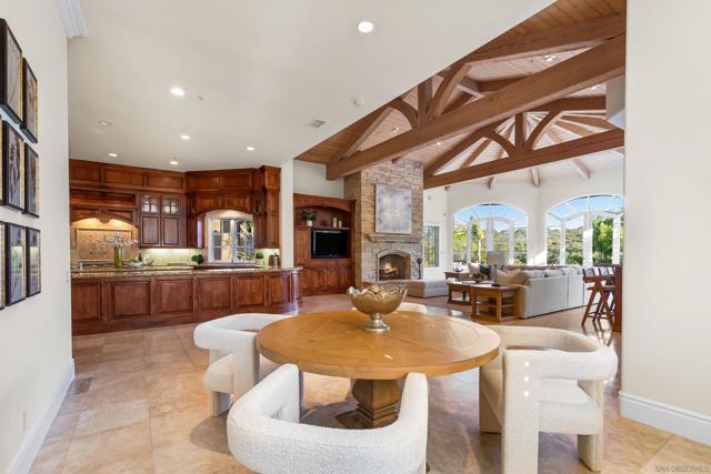 4695 Rancho Verde Trl, San Diego CA: https://media.crmls.org/mediaz/a550b552-f049-484e-89a9-02c2d9ee2901.jpg