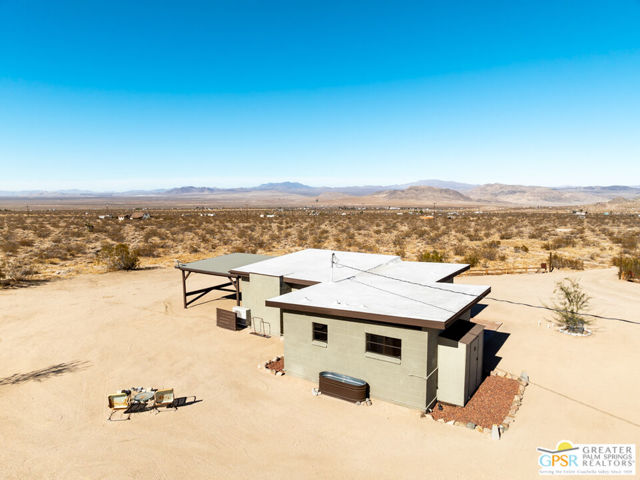 Image 21 of 48 For 52079 Ocotillo Road