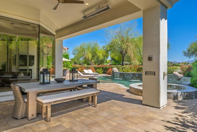 306 Loch Lomond Road, Rancho Mirage CA: https://media.crmls.org/mediaz/a551a7e3-0ac8-4f9f-9bd4-35c579a07c50.jpg