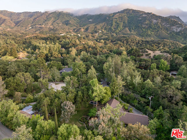 Drew Fenton | 1064 Meadows End Drive Calabasas CA | MLS: 7238352