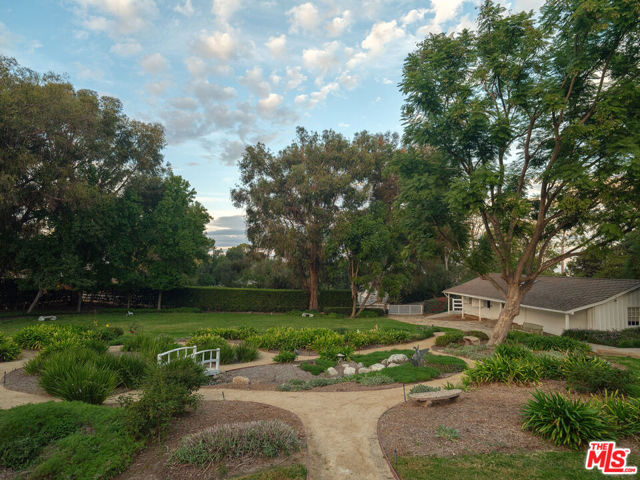 2 Eucalyptus Lane, Rolling Hills, California 90274, 6 Bedrooms Bedrooms, ,4 BathroomsBathrooms,Residential,Sold,Eucalyptus,25623865