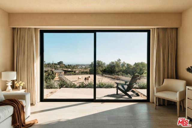29685 Cuthbert Road, Malibu CA: https://media.crmls.org/mediaz/a552e43e-e949-49c5-a453-5ccc92832750.jpg