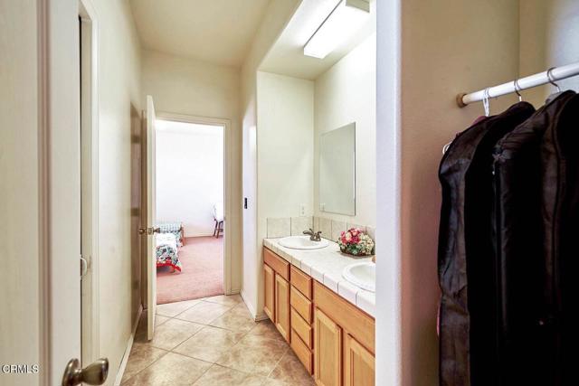 11427 Meridian Road, Lucerne Valley CA: https://media.crmls.org/mediaz/a55373d0-7b48-4189-b6cc-d415aeaffe2f.jpg