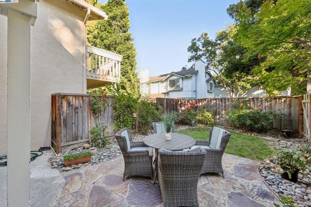 34627 Pueblo Terrace, Fremont CA: https://media.crmls.org/mediaz/a553b63a-34c6-4e65-9b50-9e2bc68a415a.jpg