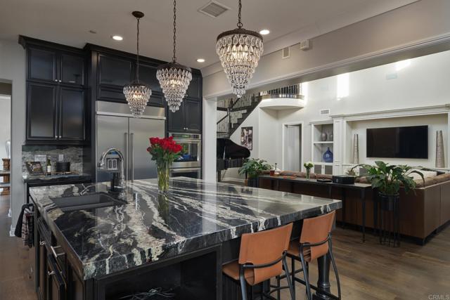 3615 Corte Claro, Carlsbad CA: https://media.crmls.org/mediaz/a553e048-0b8a-4725-a4ab-baa0c1568cec.jpg