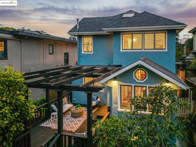 5920 Ivanhoe Rd, Oakland CA: https://media.crmls.org/mediaz/a553f98a-9360-4cfb-bf70-8fb90c174121.jpg