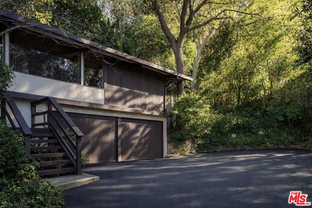 Image 4 of 53 For 1966 Lucile Avenue