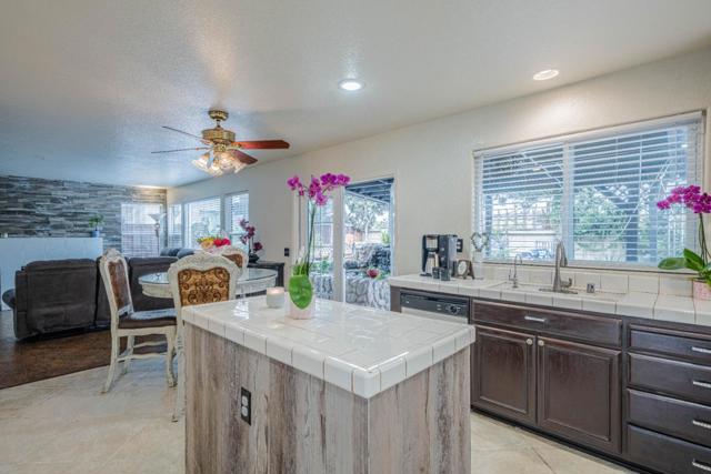 1454 Madrone Drive, Salinas CA: https://media.crmls.org/mediaz/a5556e0b-54bb-401a-bc34-1fd60bfa7438.jpg