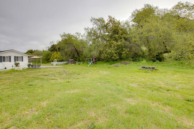 9345 Prunedale South Road, Salinas CA: https://media.crmls.org/mediaz/a555fb69-2eb5-4de7-8f5e-ca666084e57b.jpg