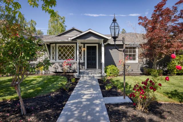 15591 Loma Vista Avenue, Los Gatos CA: https://media.crmls.org/mediaz/a5560bcf-7daf-4f34-aa9c-9e00f1894154.jpg