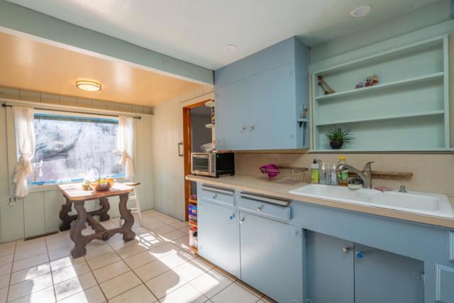 27415 Schulte Road, Carmel CA: https://media.crmls.org/mediaz/a5561869-387c-4cf7-a43b-784e808be62f.jpg