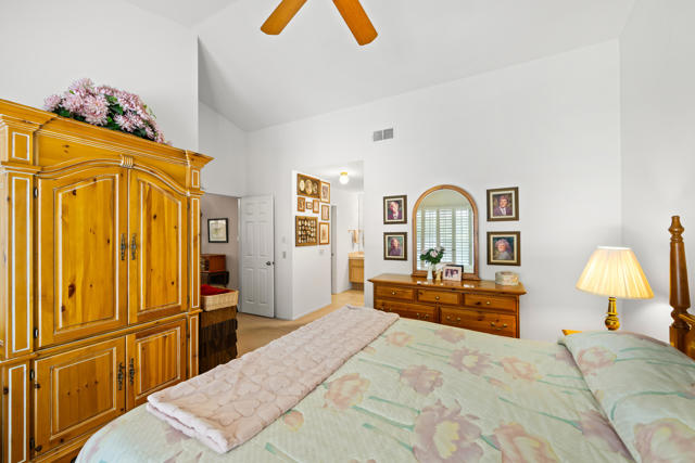 43870 Via Granada, Palm Desert CA: https://media.crmls.org/mediaz/a5562d8e-7a06-4ecf-9e88-75cf898dcfa8.jpg