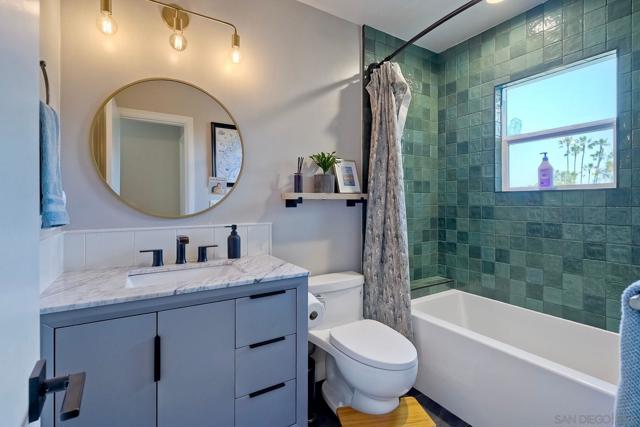 3115 Edith Ln, San Diego CA: https://media.crmls.org/mediaz/a558181b-e715-4eb2-9fed-5e3aad1f1c4b.jpg