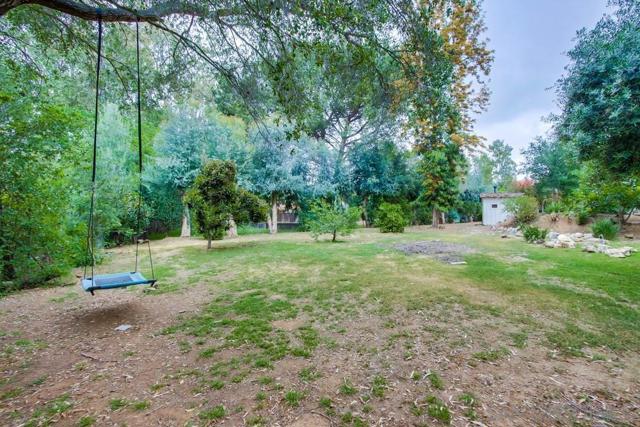 16820 Orchard Bend Rd, Poway CA: https://media.crmls.org/mediaz/a5585987-dc1c-4962-8ecc-395342e9624e.jpg