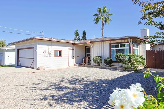 Detail Gallery Image 6 of 68 For 6045 Broadmoor Dr, La Mesa,  CA 91942 - 3 Beds | 1/1 Baths