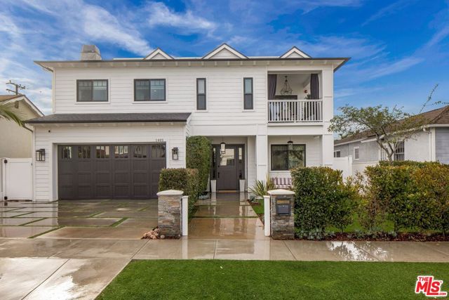 1401 Lynngrove Drive, Manhattan Beach, California 90266, 5 Bedrooms Bedrooms, ,4 BathroomsBathrooms,Residential,For Sale,Lynngrove,25498635