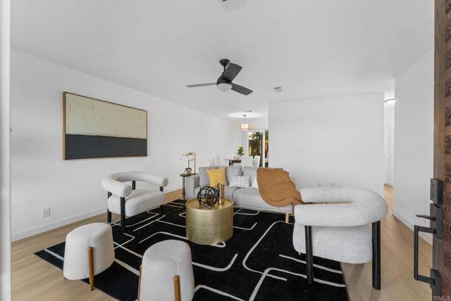 Detail Gallery Image 4 of 27 For 3839 Vista Campana #32,  Oceanside,  CA 92057 - 2 Beds | 1/1 Baths