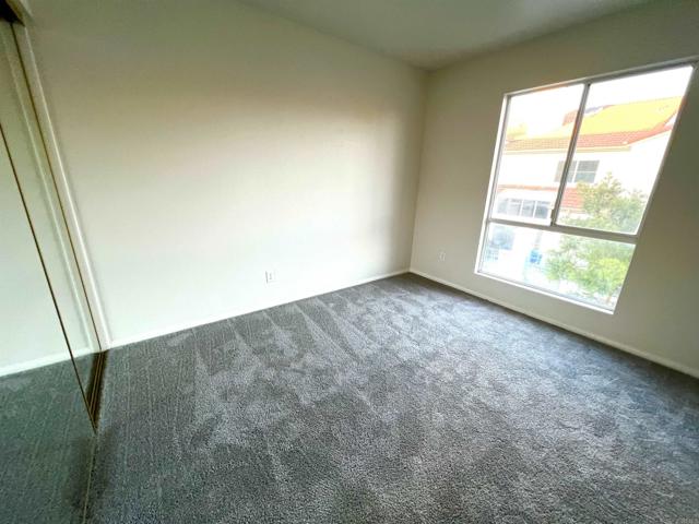 Image 21 of 33 For 29552 Courtney Place