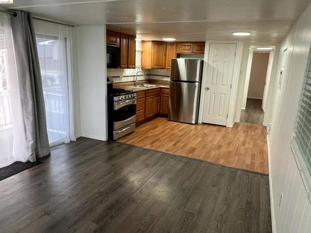 Image 6 of 26 For 210 Cypress  