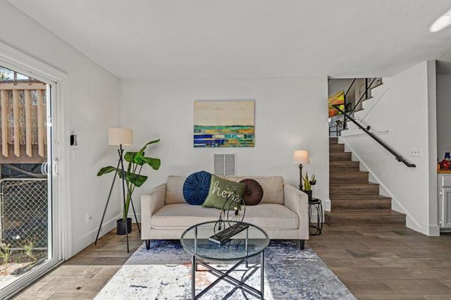 464 Archglen Way, San Jose CA: https://media.crmls.org/mediaz/a55f58bd-7b2d-4e07-98ea-e5e55d50b74c.jpg