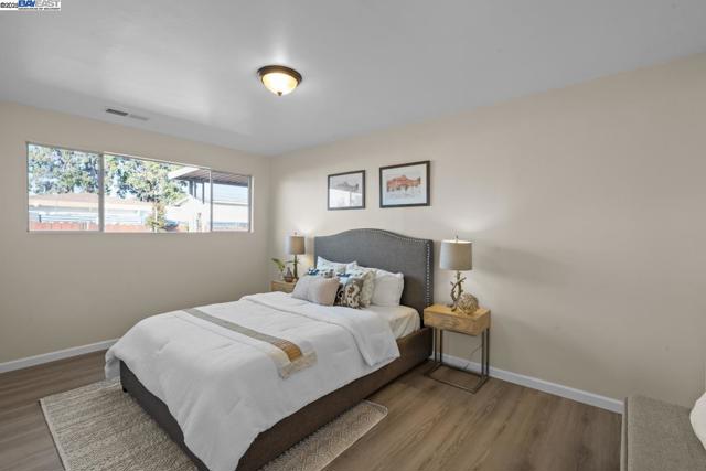 Image 16 of 34 For 2078 Fairbanks