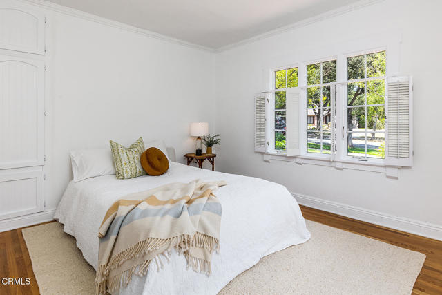 1159 N Chester Avenue, Pasadena CA: https://media.crmls.org/mediaz/a56027a0-9901-43e1-b267-6ebff1be5dc6.jpg
