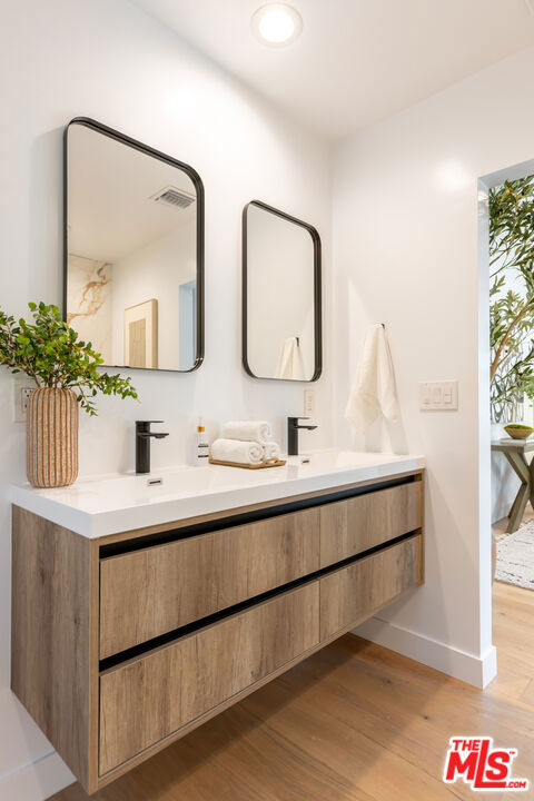 3840 Lyceum Avenue, Los Angeles CA: https://media.crmls.org/mediaz/a56045cf-a9aa-4f28-a7cc-996f6d4a31ec.jpg