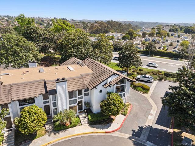 Image 26 of 37 For 863 Violet Ct