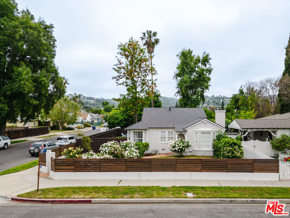 14204 Hortense Street, Sherman Oaks, CA 91423