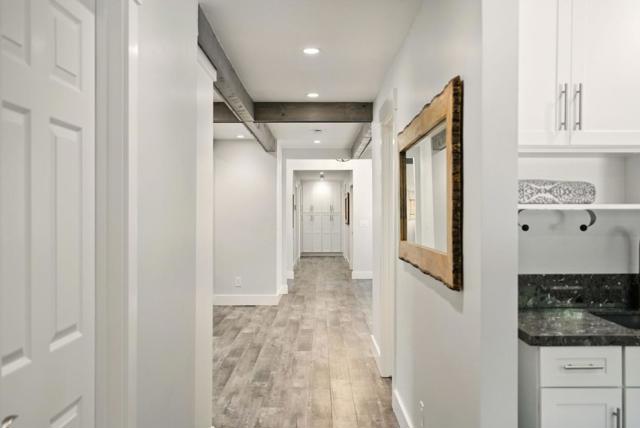 13945 Vista Regina, Saratoga CA: https://media.crmls.org/mediaz/a560e01a-1e08-4fd0-9b6f-ed543e16c31c.jpg