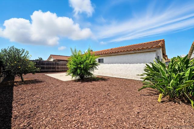 7427 Kamwood St, San Diego CA: https://media.crmls.org/mediaz/a5622109-e826-4746-92c5-62c638f7293e.jpg