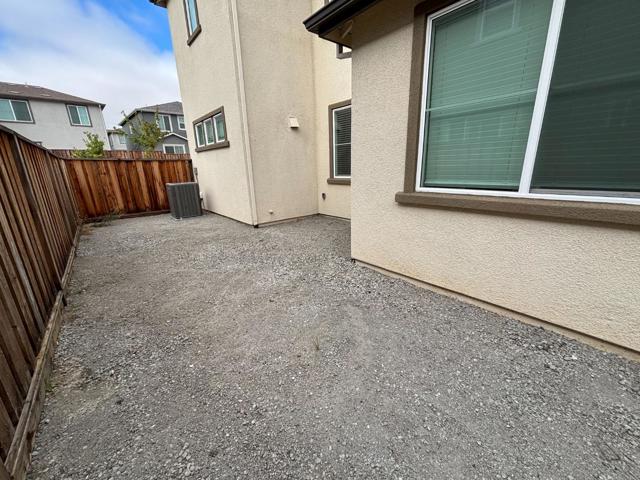 61 Brook Lane, Pittsburg CA: https://media.crmls.org/mediaz/a5623a3e-0512-4214-8ca5-b60d3bc12f45.jpg