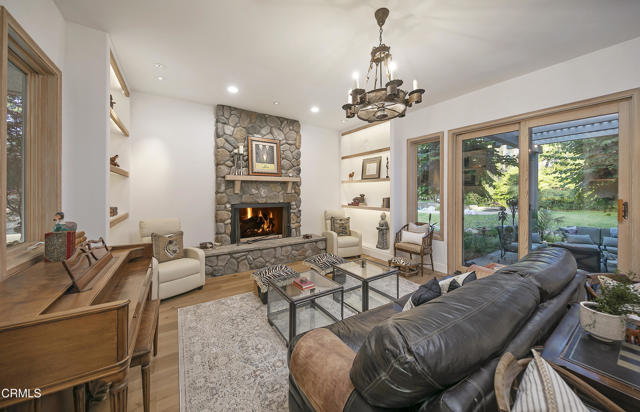 741 Saddle Lane, Ojai CA: https://media.crmls.org/mediaz/a563d4ad-0173-4298-8b65-58b689ef6969.jpg