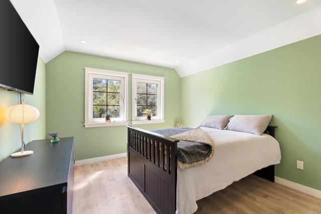 10172 Boulder Creek Road, Descanso CA: https://media.crmls.org/mediaz/a5647b91-be58-4b8d-8460-eb14f5a06777.jpg