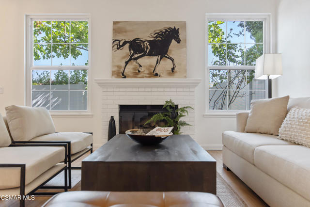 30979 Old Colony Way, Westlake Village CA: https://media.crmls.org/mediaz/a56514f4-7e09-431d-88ca-1f293ba68c89.jpg