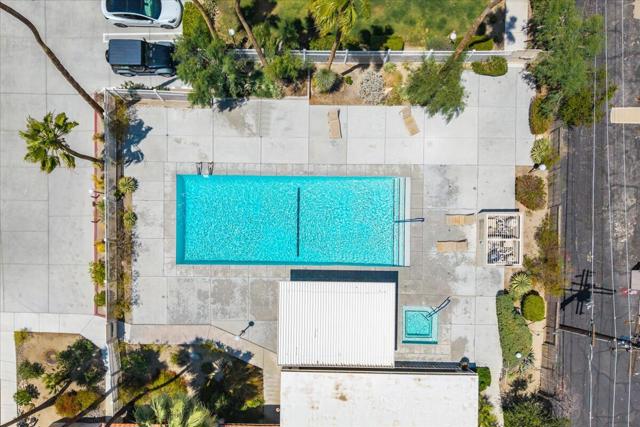1870 N Mira Loma Way, Palm Springs CA: https://media.crmls.org/mediaz/a5652896-8940-4700-9c9c-dca8d9507045.jpg